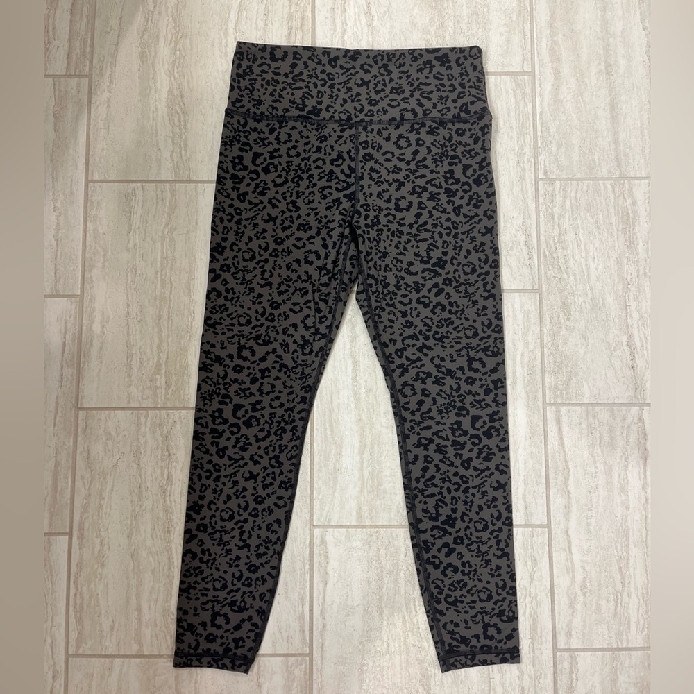 Athleta cheetah print leggings